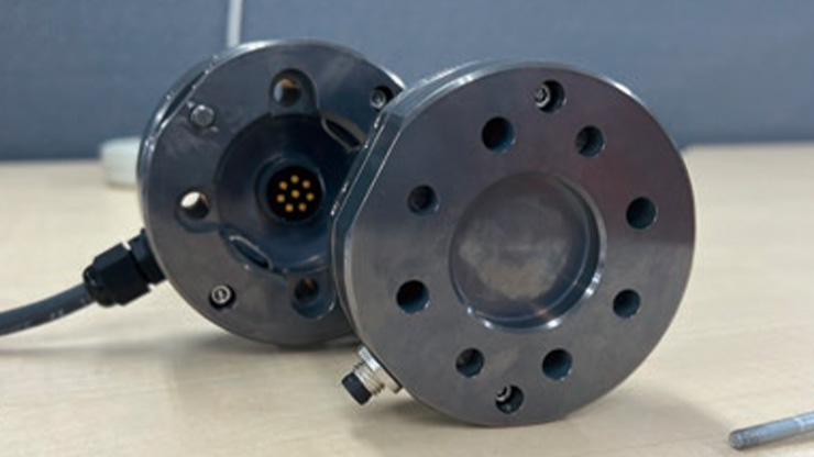 写真：No power source required when coupling and uncoupling due to airless structure